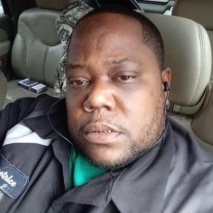 Meet your Posher, Demetrice